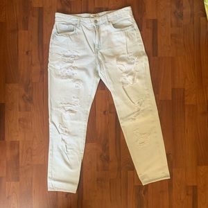 Forever 21 distressed straight leg jean